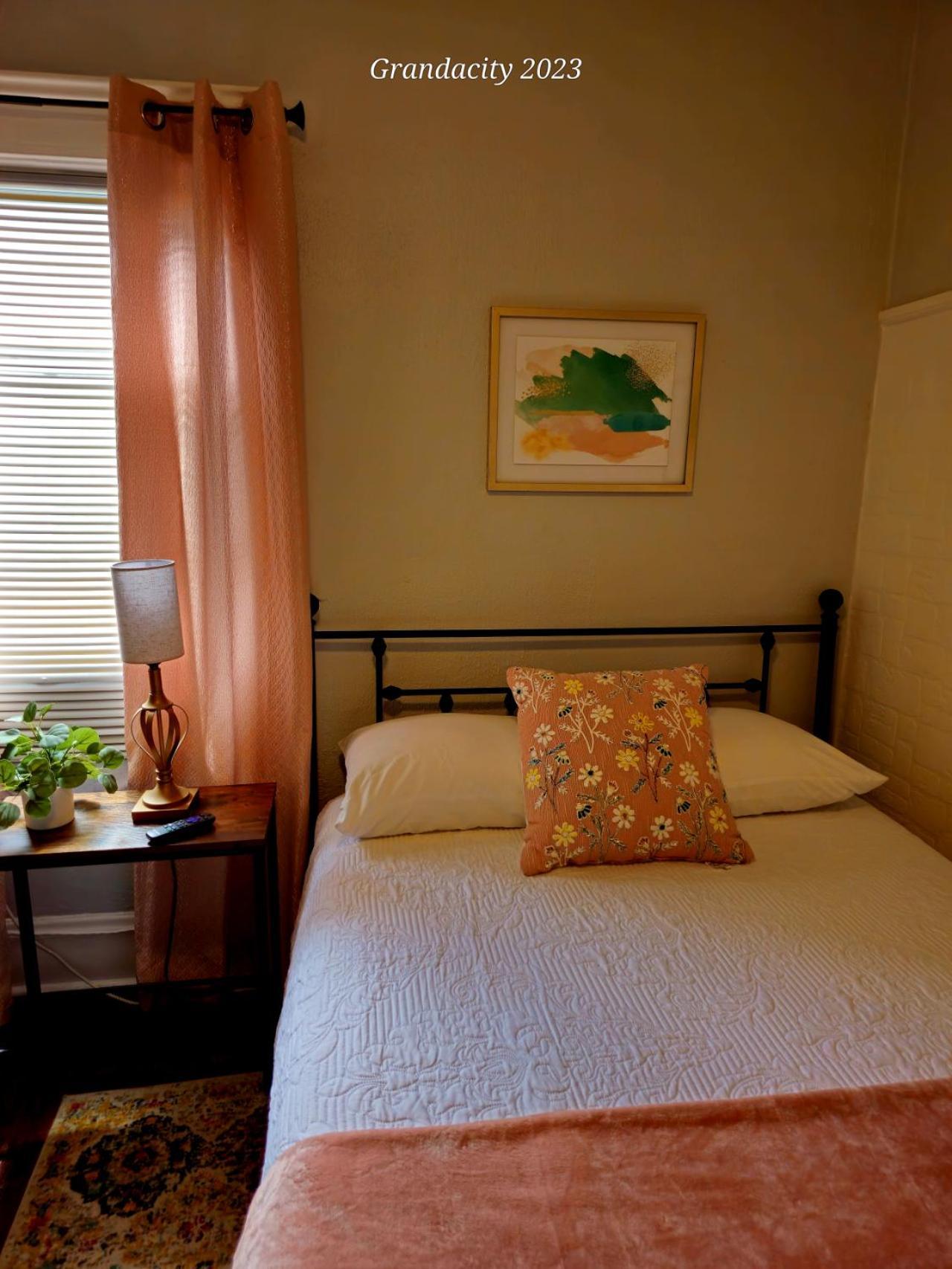 Lovely! Near Cleve Clinic/Uh/Cwru/Dwntwn W/Porch Cleveland Exterior foto